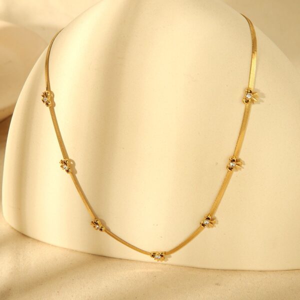 Nova Necklace