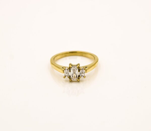 Zairah Ring